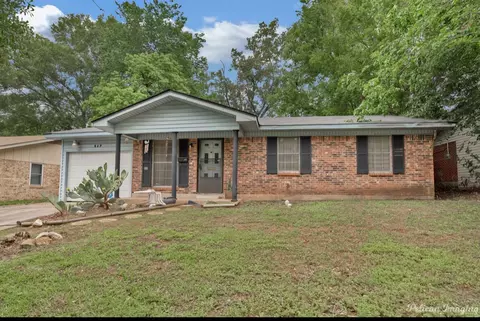 617 Hyde Park Pl, Shreveport, LA 71108