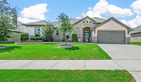 621 Piper Dr, Saginaw, TX 76179