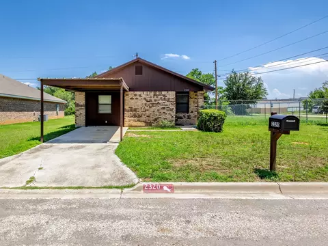 2320 Carriage Ln, Brownwood, TX 76801