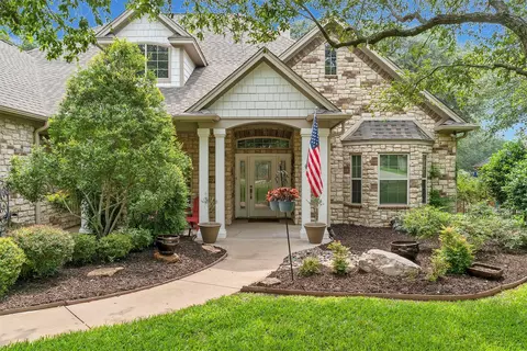 3203 Golden Oaks Cir, Granbury, TX 76049