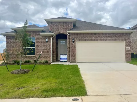 14705 Marrowglen Rd, Fort Worth, TX 76052