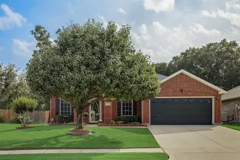 7004 Montego Ct, Arlington, TX 76002