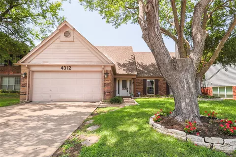 4312 Kenwood Dr, Grapevine, TX 76051