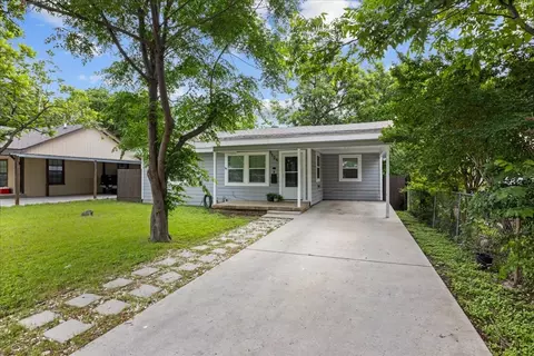 3104 N Elm St, Fort Worth, TX 76106
