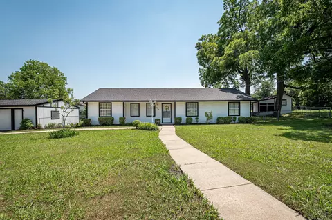 312 Murchison St, Farmersville, TX 75442