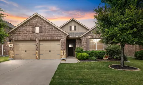 830 Red Fox Dr, Prosper, TX 75078