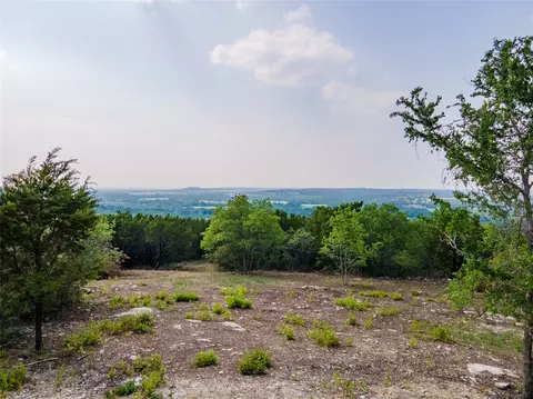 425 Bluff View Dr, Bluff Dale, TX 76433