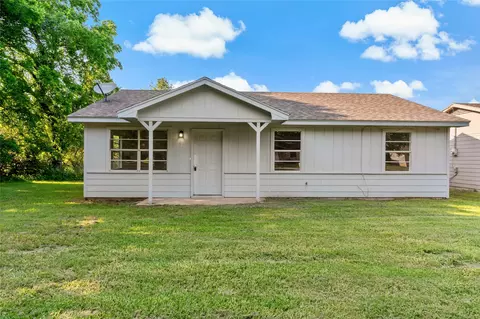 2330 Shiloh St, Paris, TX 75460