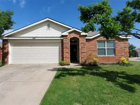 502 Hunters Ridge Dr, Melissa, TX 75454