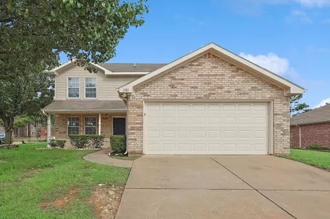 301 Centennial Pl, Crowley, TX 76036
