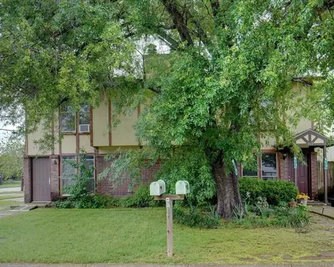 501 Norwood Cir E, Arlington, TX 76013