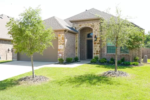 7814 Cottonwood Dr, Greenville, TX 75402