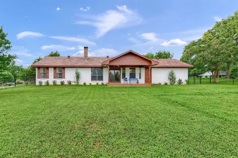 407 Cocopa Dr, Lake Kiowa, TX 76240