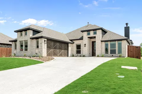 1204 Grand Meadows Dr, Godley, TX 76044