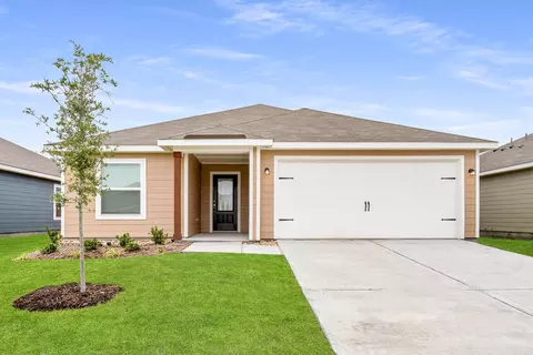 1604 Buchanan Dr, Greenville, TX 75401