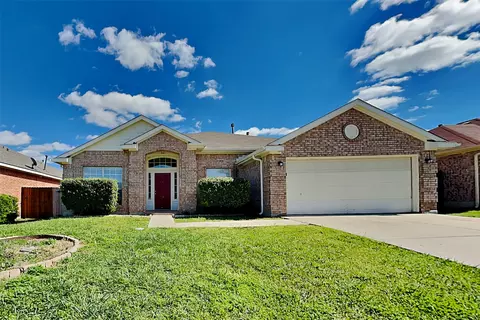 1018 Bonanza Dr, Arlington, TX 76001