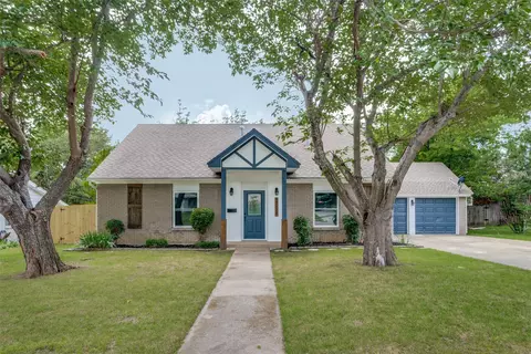 3024 Conejos Dr, Fort Worth, TX 76116