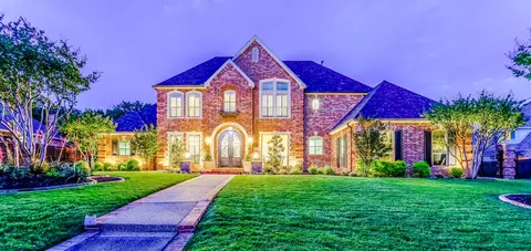 711 Dominion Dr, Southlake, TX 76092
