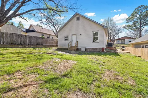 425 Elm St, Denison, TX 75021 photo 14