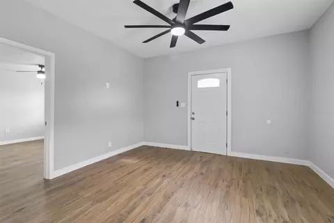425 Elm St, Denison, TX 75021 photo 5