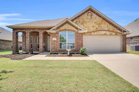 126 Holly St, Waxahachie, TX 75165