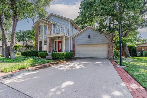 6011 Farmingdale Dr, Arlington, TX 76001
