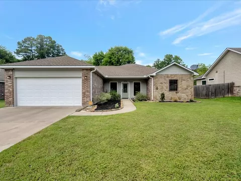 1216 Parkman St, Lufkin, TX 75901