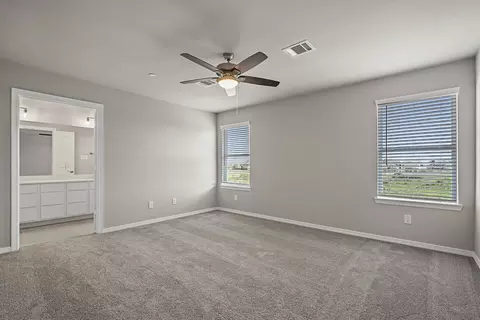 3000 Paint Dr #49, Mesquite, TX 75150