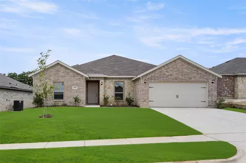 2645 Streamside Dr, Burleson, TX 76028