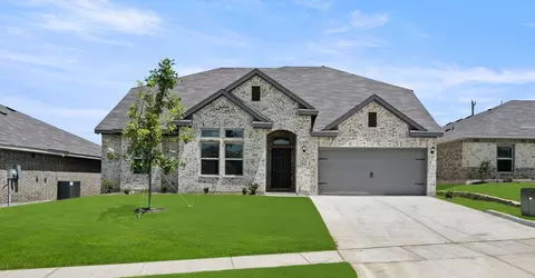 2651 Streamside Dr, Burleson, TX 76028