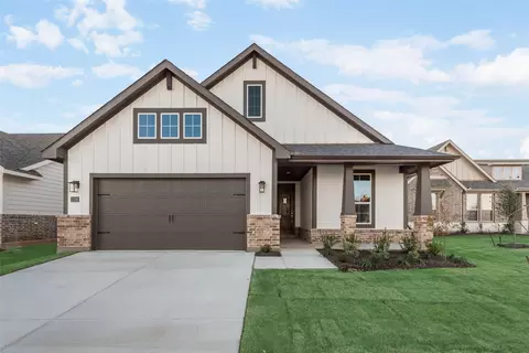 1236 Comal Ln, Springtown, TX 76082