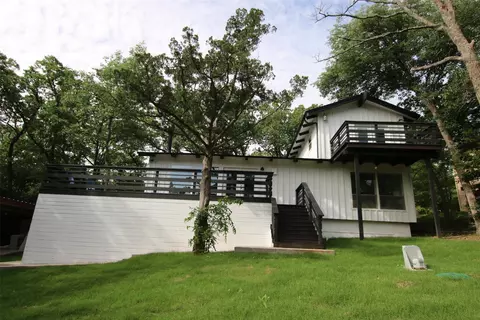 74 Hacienda Dr, Pottsboro, TX 75076