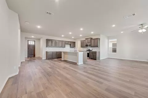 1240 Comal Ln, Springtown, TX 76082 photo 8