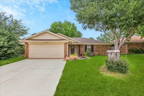 6633 Inwood Dr, Watauga, TX 76148
