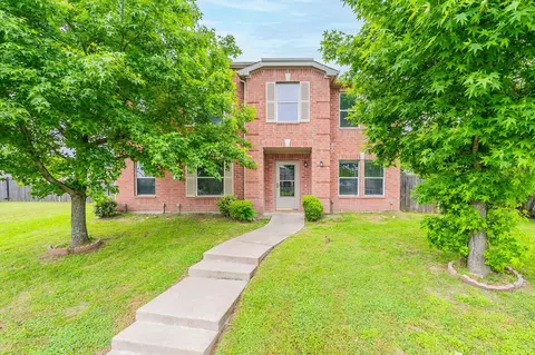 601 Snowy Orchid Ln, Desoto, TX 75115