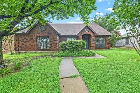 1521 Mission Ridge Trl, Carrollton, TX 75007