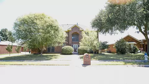 3920 Virginia Pine Dr, Carrollton, TX 75007