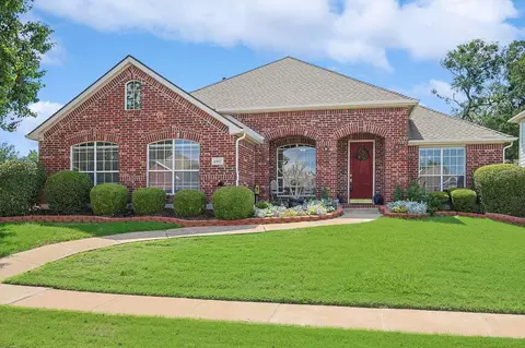 6907 Falcon Crest Ln, Sachse, TX 75048