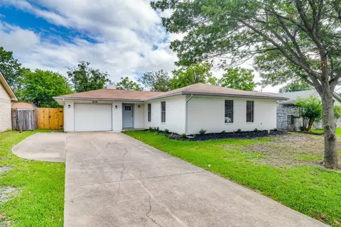 808 Meadowdale Dr, Royse City, TX 75189