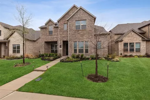 12719 Mercer Pkwy, Farmers Branch, TX 75234