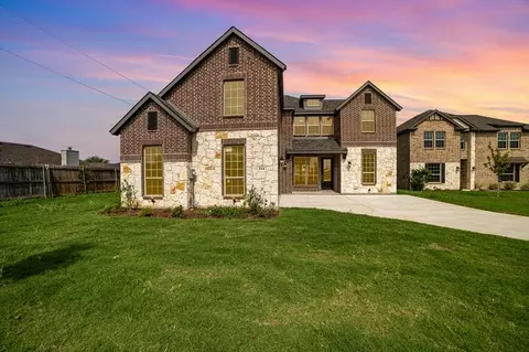 558 Clifton Ct, Midlothian, TX 76065