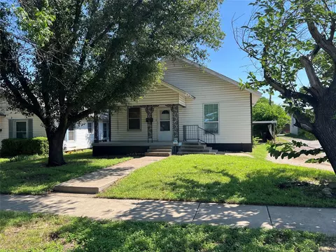 1616 Belmont Ave, Fort Worth, TX 76164