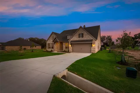 1120 Trinity Dr, Springtown, TX 76082 photo 4
