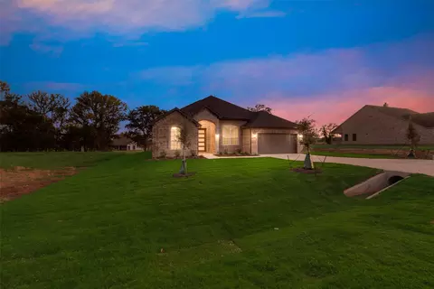 1128 Trinity Dr, Springtown, TX 76082 photo 3
