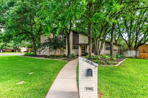 1500 Frontier Dr, Arlington, TX 76012