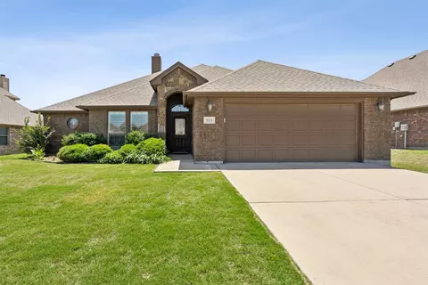 113 Camouflage Cir, Willow Park, TX 76008