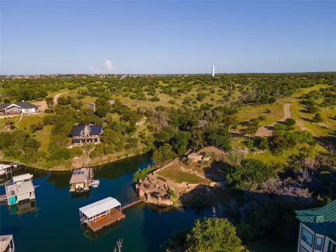 1002 E Hells Gate Dr, Graford, TX 76449 photo 3