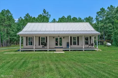 Exterior - 1592 Barnes Rd, Converse, LA 71419 photo 6 of 6