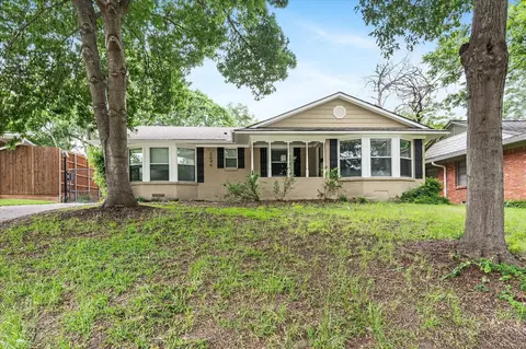 2046 Province Ln, Dallas, TX 75228