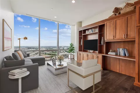 1301 Throckmorton St #2206, Fort Worth, TX 76102